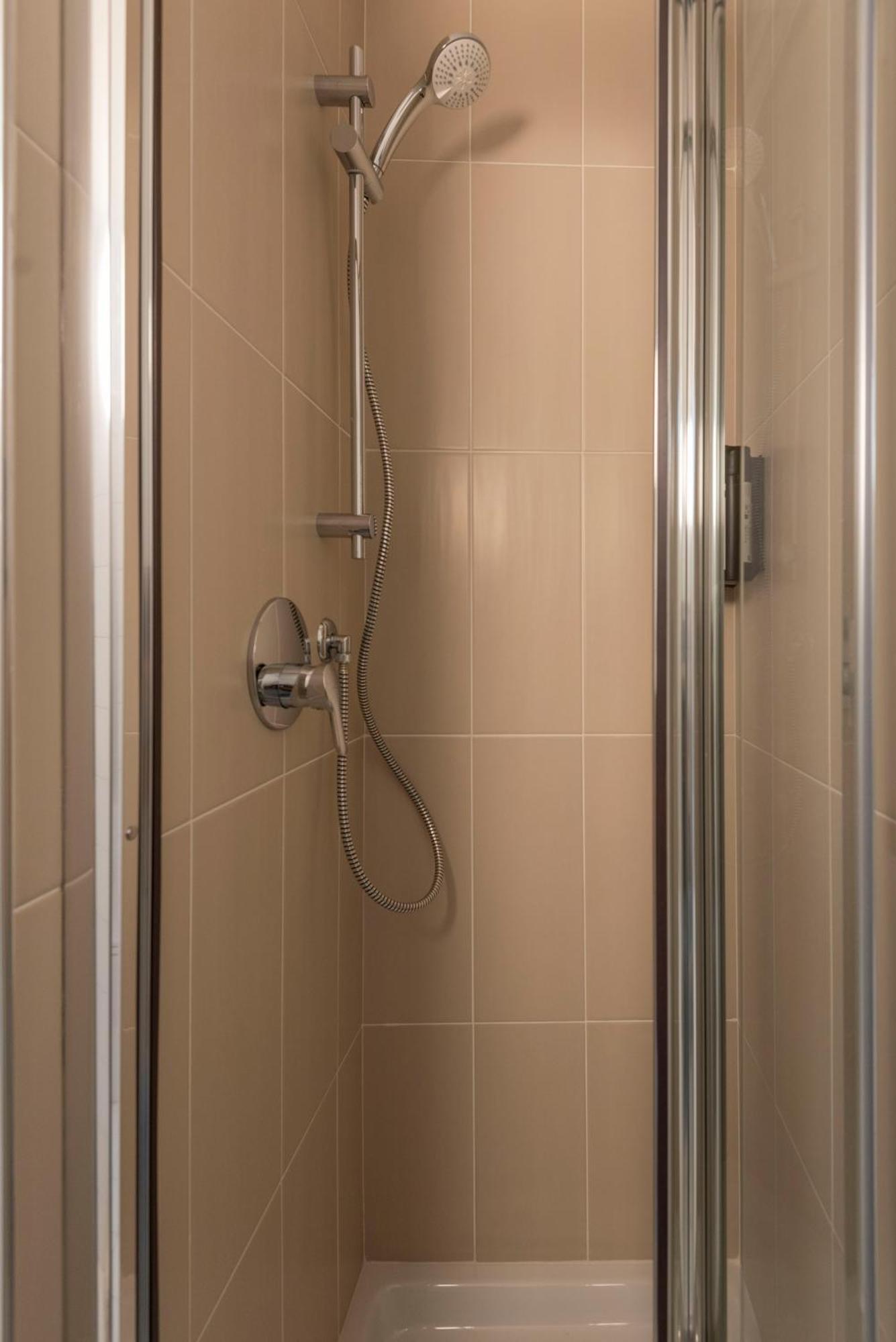 Milan Royal Suites -Montenapoleone- ภายนอก รูปภาพ