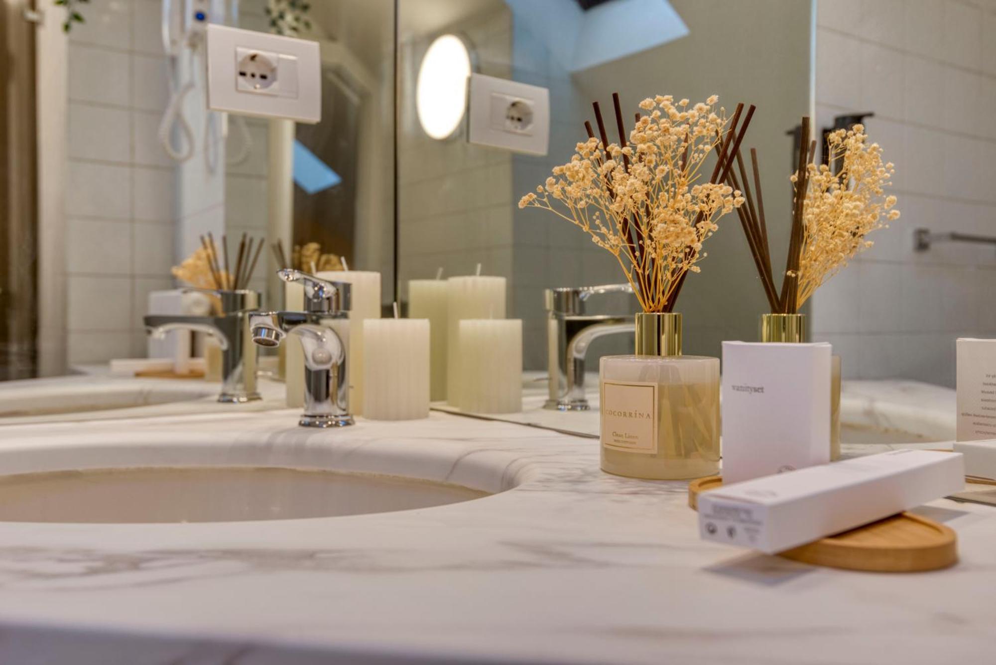 Milan Royal Suites -Montenapoleone- ภายนอก รูปภาพ