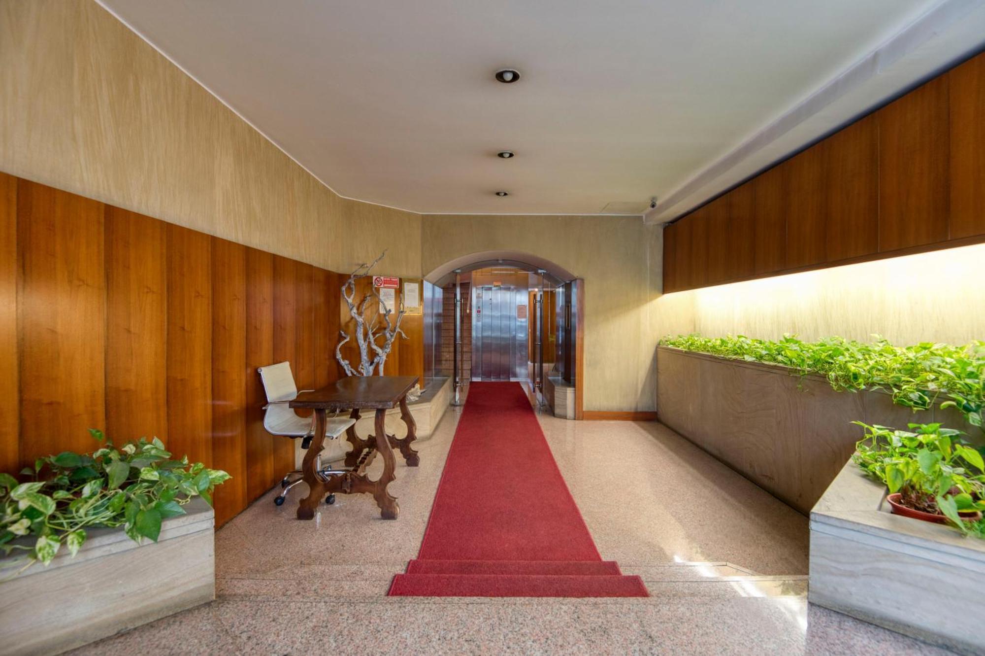 Milan Royal Suites -Montenapoleone- ภายนอก รูปภาพ
