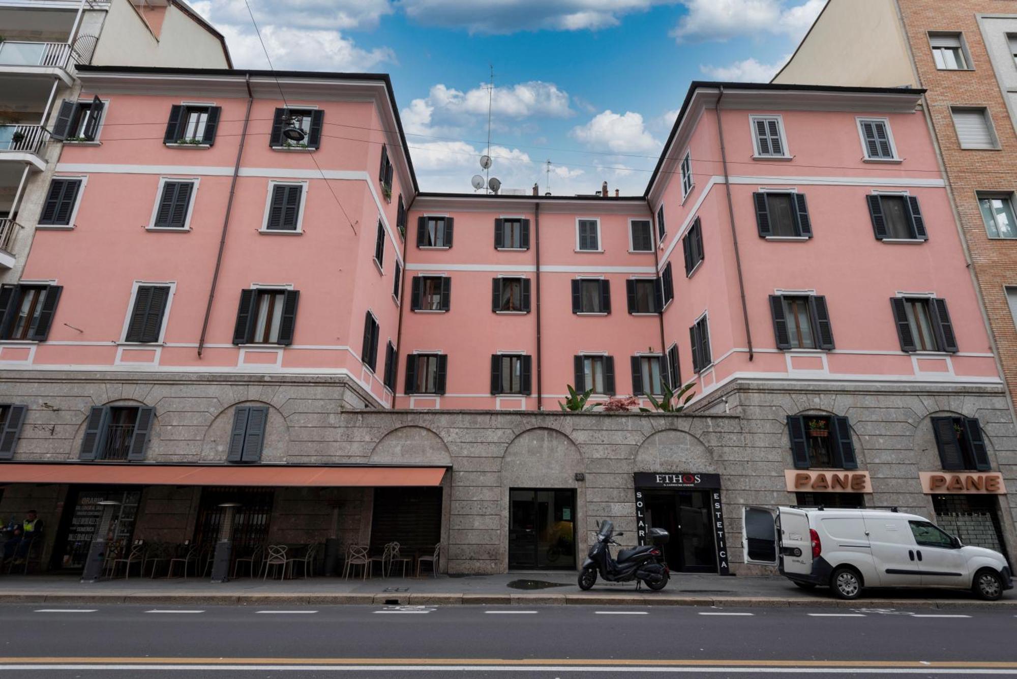 Milan Royal Suites -Montenapoleone- ภายนอก รูปภาพ