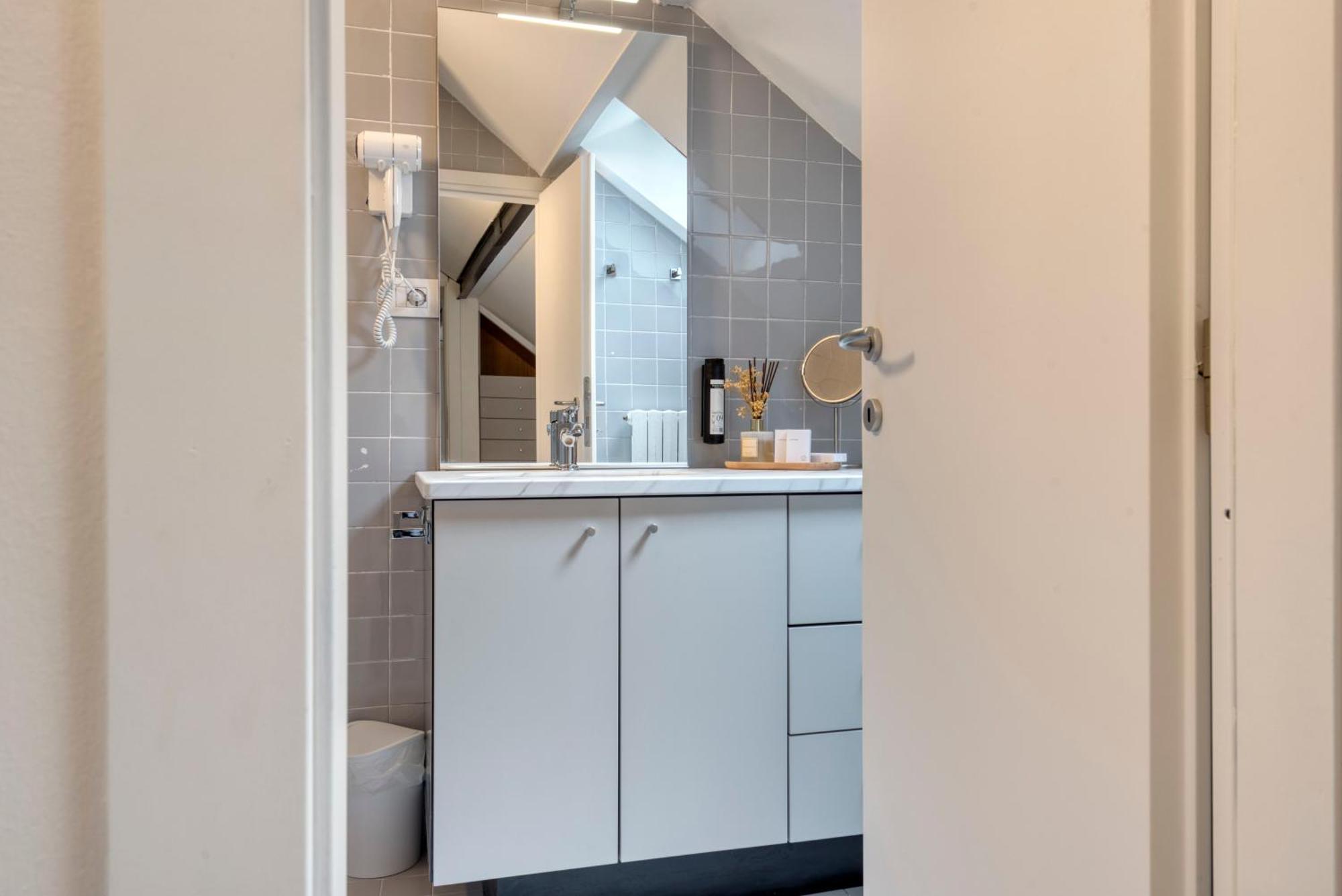 Milan Royal Suites -Montenapoleone- ภายนอก รูปภาพ