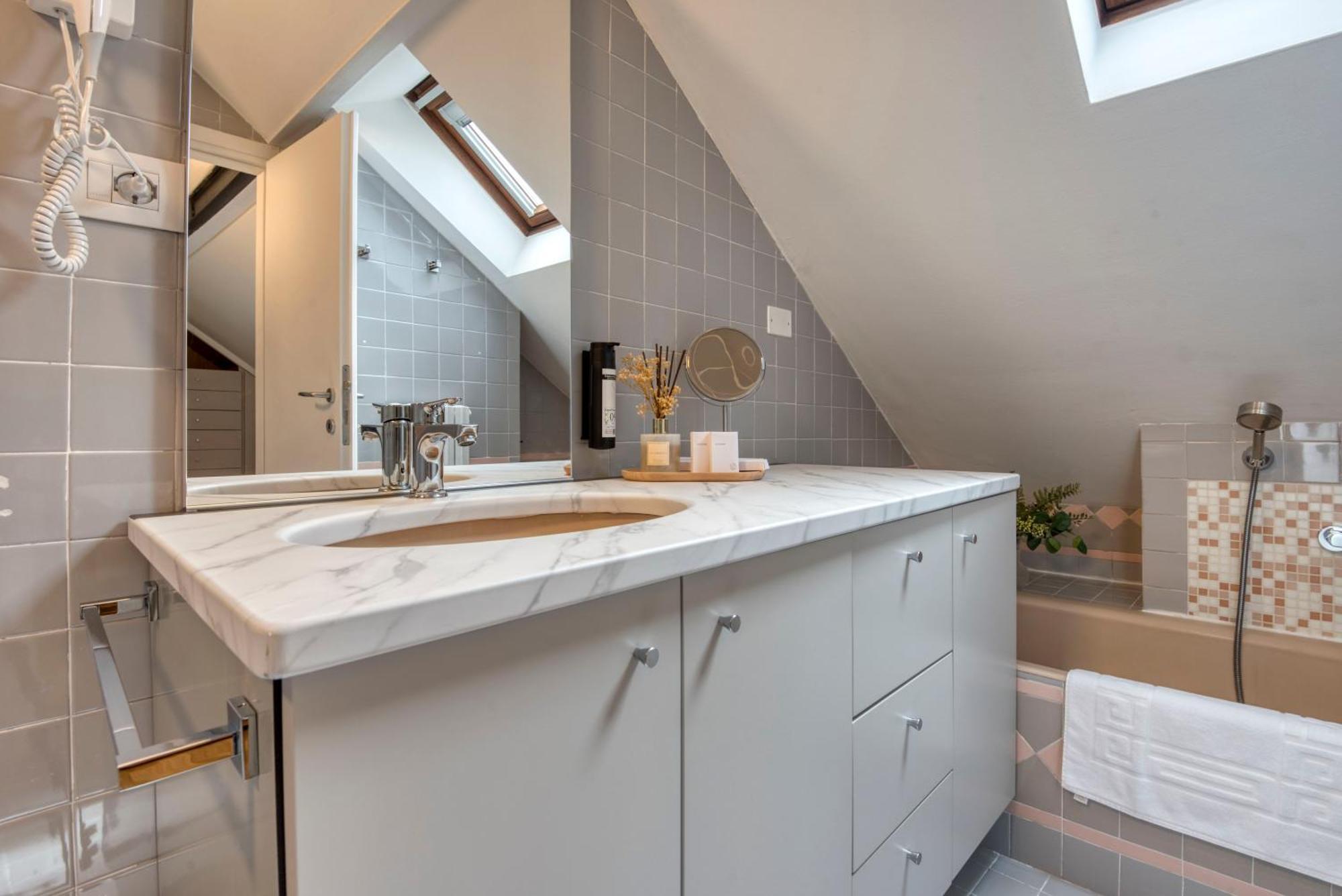 Milan Royal Suites -Montenapoleone- ภายนอก รูปภาพ